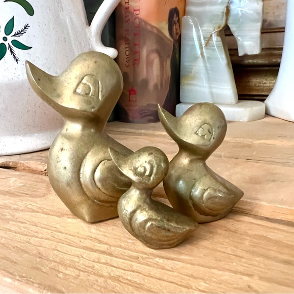 Set of 3 Vintage Brass Duck 🦆 Ornaments or Paperweights (7.5, 5 & 4 cm tall) - Picture 5 of 5